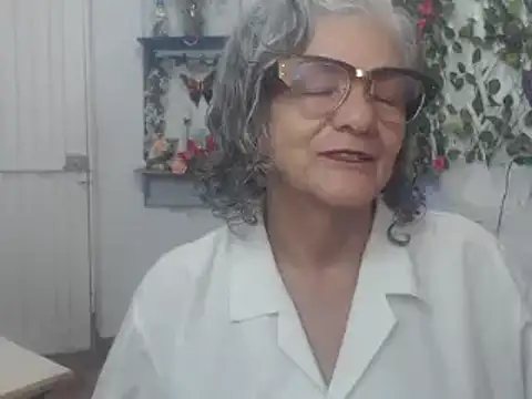 FunnyGrandma online show from January 9, 9:16 am