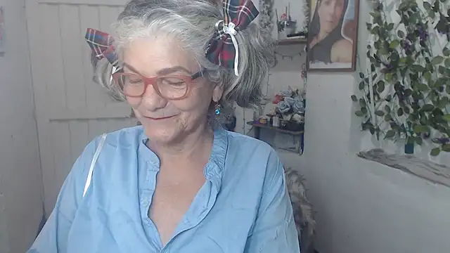 FunnyGrandma online show from October 9, 11:03 pm
