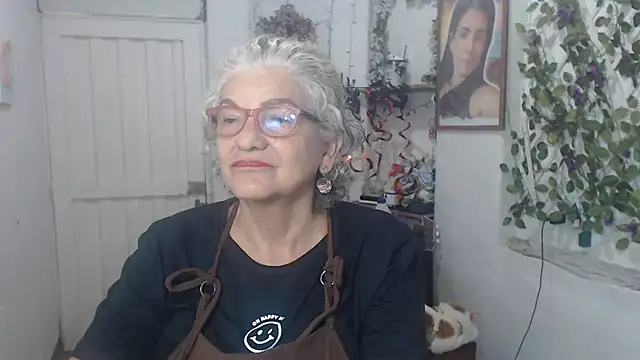 FunnyGrandma online show from October 28, 3:10 am