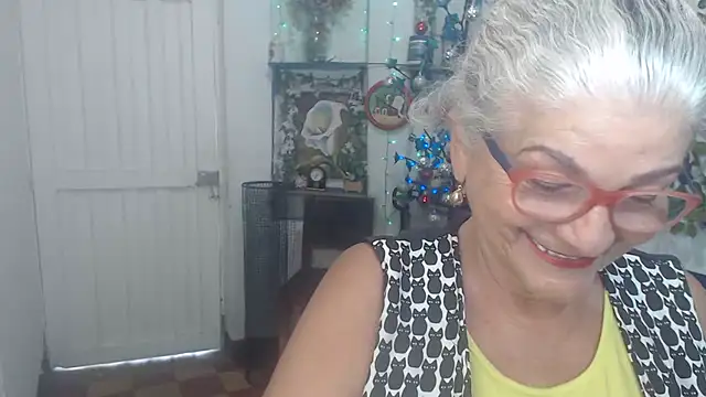 FunnyGrandma online show from December 18, 8:48 pm