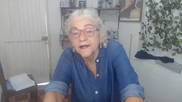 FunnyGrandma online show from January 18, 8:34 pm