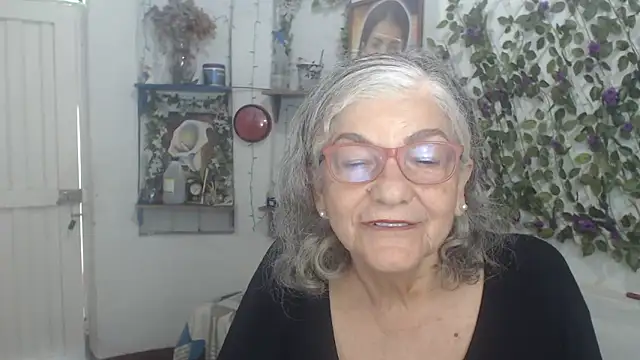 FunnyGrandma online show from March 2, 3:19 pm