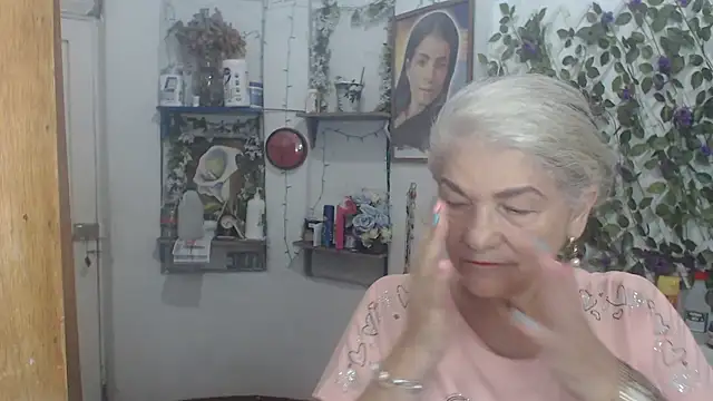 FunnyGrandma online show from May 6, 1:57 am