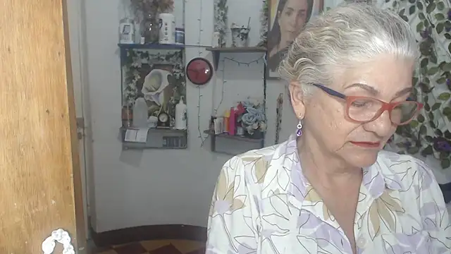 FunnyGrandma online show from May 21, 2:29 am