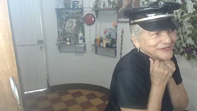 FunnyGrandma online show from June 6, 7:40 pm