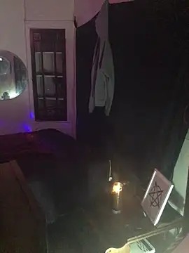 Jcharlesnew69xh online show from March 20, 6:41 am