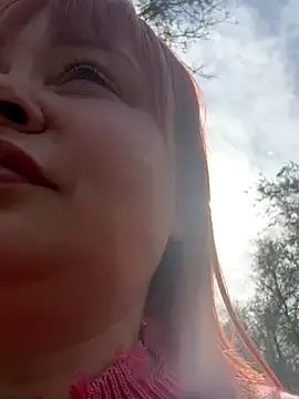 Model9798 online show from October 31, 9:43 am