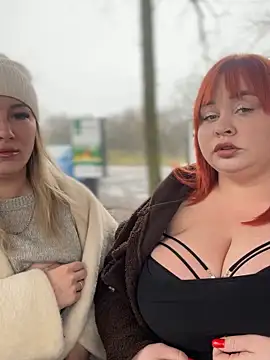 Model9798 online show from February 12, 11:05 am