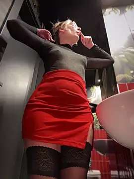 The Snowwhitee online show from February 19, 7:16 pm