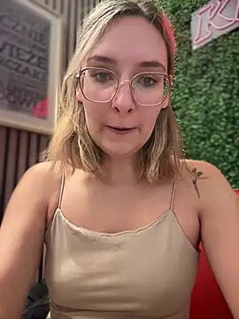 The Snowwhitee online show from February 23, 9:22 am