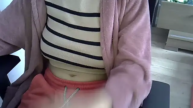 Snapshot of blackmodel chatting on December 9, 1:55 pm blackmodel online show from December 9, 1:55 pm