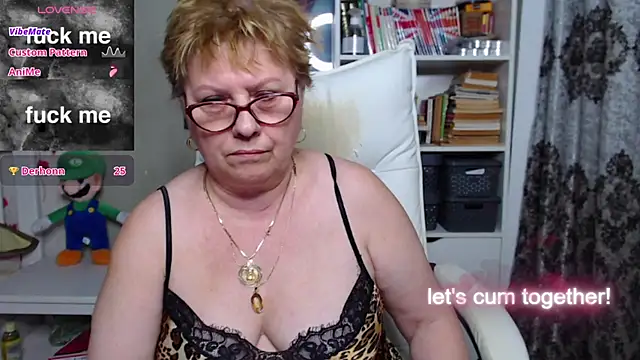 Snapshot of Mella4you chatting on February 5, 2:16 pm Mella4you online show from February 5, 2:16 pm