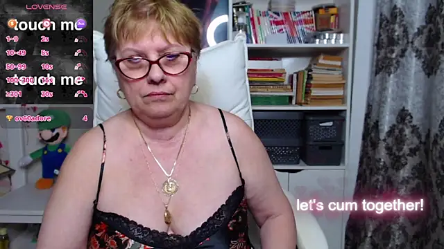 Snapshot of Mella4you chatting on February 16, 2:54 pm Mella4you online show from February 16, 2:54 pm