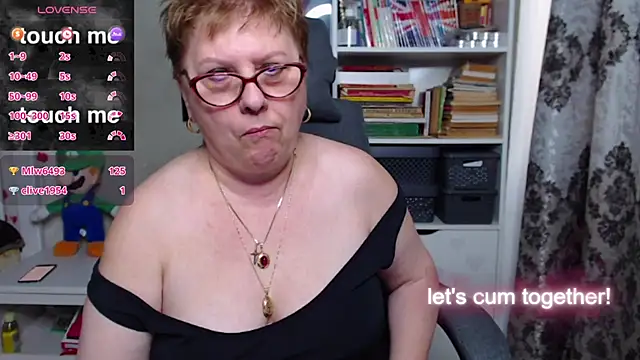 Snapshot of Mella4you chatting on March 16, 2:22 pm Mella4you online show from March 16, 2:22 pm