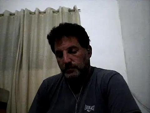 Snapshot of Reload_033 chatting on June 4, 4:07 am Reload 033 online show from June 4, 4:07 am