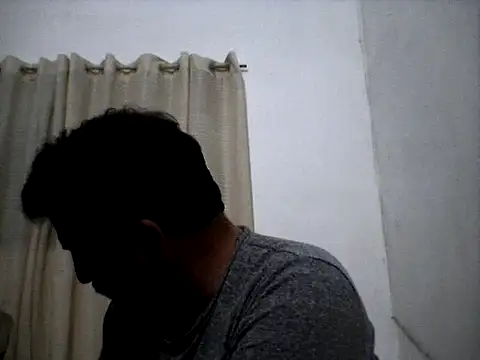 Snapshot of Reload_033 chatting on June 5, 3:57 am Reload 033 online show from June 5, 3:57 am
