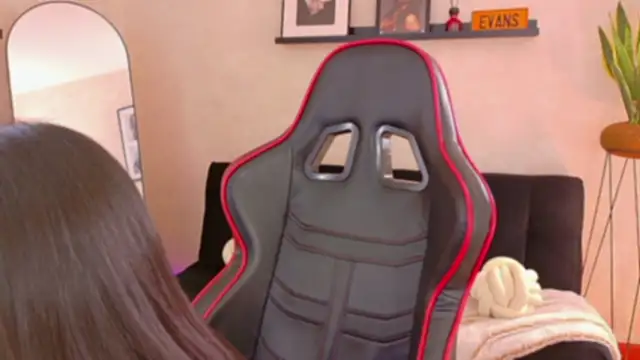 EmmyEvans1 online show from February 25, 7:34 pm