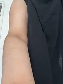 Marocainegroscul online show from March 15, 11:38 am