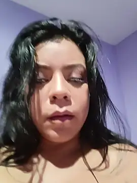 Snapshot of Sofiia_W26 chatting on May 3, 12:27 am Sofiia W26 online show from May 3, 12:27 am