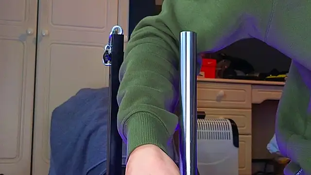 Kinky JXD online show from December 7, 11:40 am