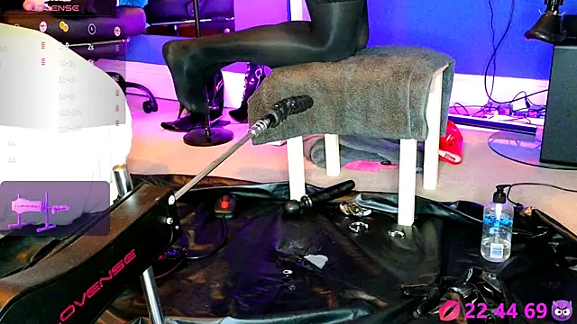 Kinky JXD online show from February 24, 6:36 pm