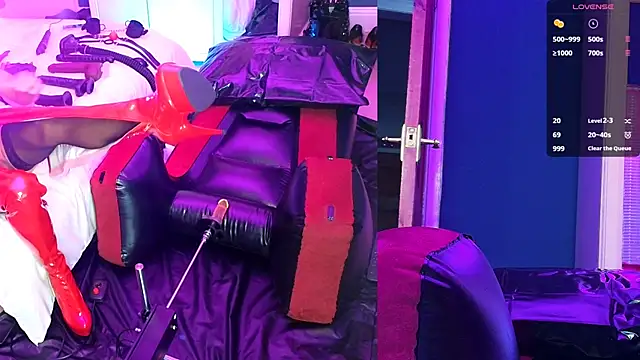 Kinky JXD online show from October 13, 5:02 pm