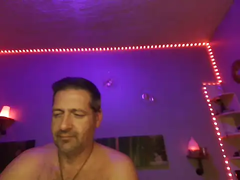 Snapshot of matrikes1 chatting on December 6, 7:45 pm matrikes1 online show from December 6, 7:45 pm