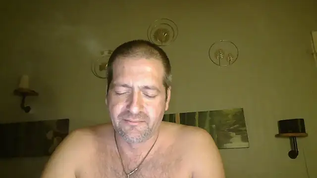 Snapshot of matrikes1 chatting on February 21, 5:09 pm matrikes1 online show from February 21, 5:09 pm