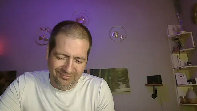 Snapshot of matrikes1 chatting on February 22, 7:25 pm matrikes1 online show from February 22, 7:25 pm