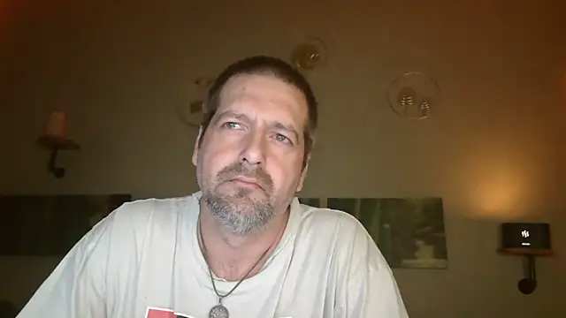 Snapshot of matrikes1 chatting on March 5, 6:23 pm matrikes1 online show from March 5, 6:23 pm