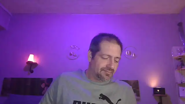 Snapshot of matrikes1 chatting on March 15, 9:16 pm matrikes1 online show from March 15, 9:16 pm