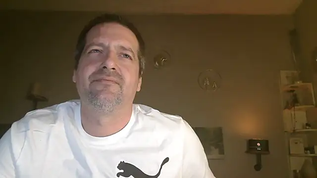 Snapshot of matrikes1 chatting on March 18, 7:10 pm matrikes1 online show from March 18, 7:10 pm