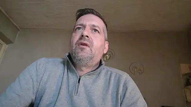 Snapshot of matrikes1 chatting on March 31, 4:07 pm matrikes1 online show from March 31, 4:07 pm