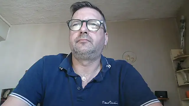 Snapshot of matrikes1 chatting on April 7, 1:00 pm matrikes1 online show from April 7, 1:00 pm