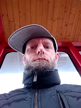 Kw8585kw online show from December 22, 9:39 am