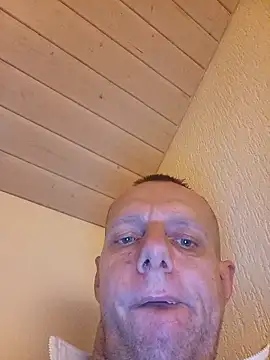 Kw8585kw online show from January 10, 10:58 pm