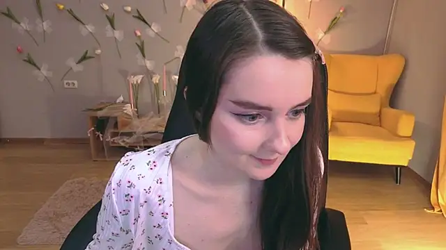 Snapshot of CloudGrace chatting on May 8, 6:13 pm CloudGrace online show from May 8, 6:13 pm