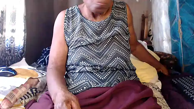 Snapshot of NaughtyGranny chatting on March 29, 1:22 pm NaughtyGranny online show from March 29, 1:22 pm
