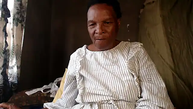 NaughtyGranny online show from July 23, 12:03 pm
