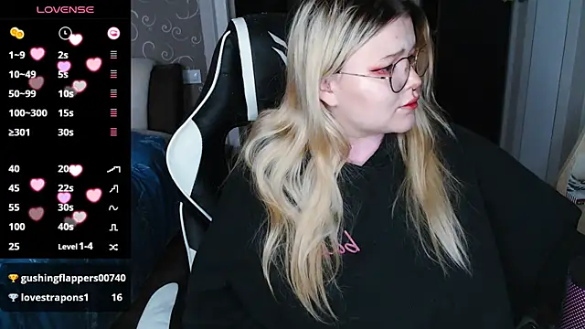 Mini Mo online show from February 25, 11:41 am