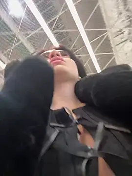 Snapshot of Wet__Bunny chatting on March 21, 9:45 am Wet Bunny online show from March 21, 9:45 am