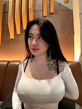 Snapshot of Wet__Bunny chatting on September 10, 6:35 am Wet Bunny online show from September 10, 6:35 am