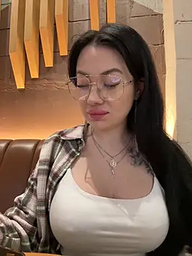 Snapshot of Wet__Bunny chatting on September 20, 6:25 am Wet Bunny online show from September 20, 6:25 am