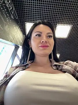 Wet  Bunny online show from May 2, 6:07 am