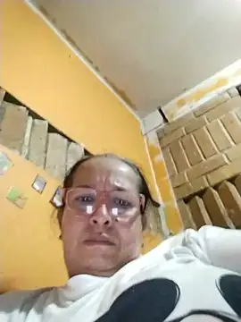 Snapshot of LaGochis07 chatting on June 24, 6:18 pm LaGochis07 online show from June 24, 6:18 pm