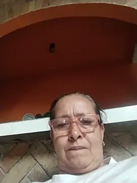 Snapshot of LaGochis07 chatting on July 2, 6:58 pm LaGochis07 online show from July 2, 6:58 pm