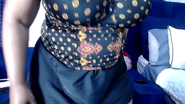 crystalbxx online show from November 24, 7:13 pm