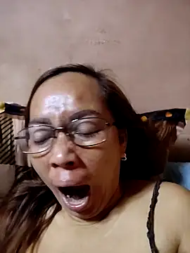 Snapshot of asianwet4u chatting on October 29, 4:20 pm asianwet4u online show from October 29, 4:20 pm