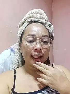 Snapshot of asianwet4u chatting on November 20, 10:37 am asianwet4u online show from November 20, 10:37 am