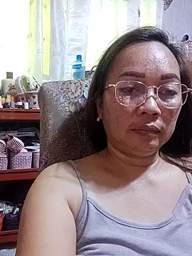 Snapshot of asianwet4u chatting on November 21, 2:43 am asianwet4u online show from November 21, 2:43 am